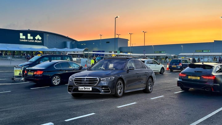 Luxury Barnet to Luton Transfer Luxury cars waiting on a Luton transfer and long distance transfers.
