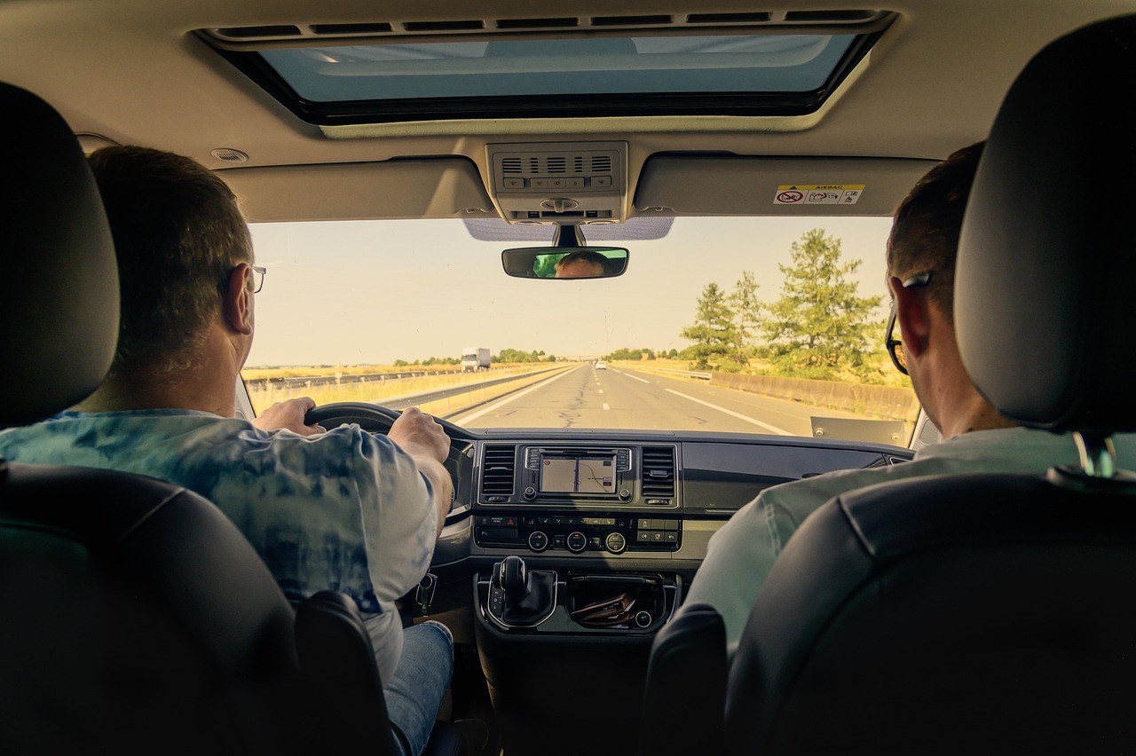 Comfortable Luton Airport Transfer Drive Luton Car Drive